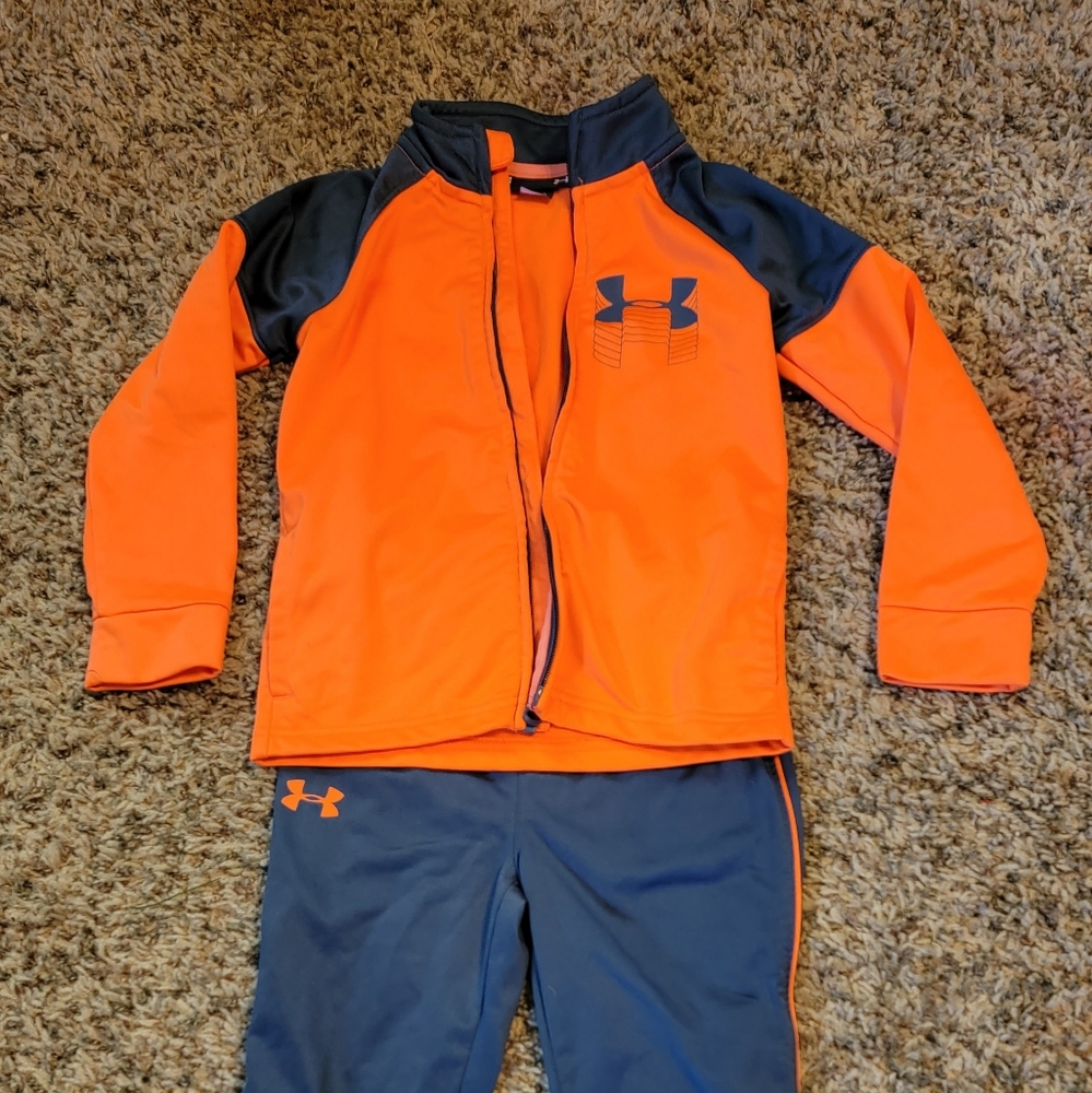 UA like new jogger set